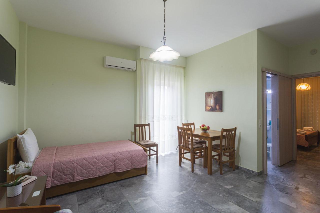 Remvi Hotel - Apartments Stoúpa Cameră foto